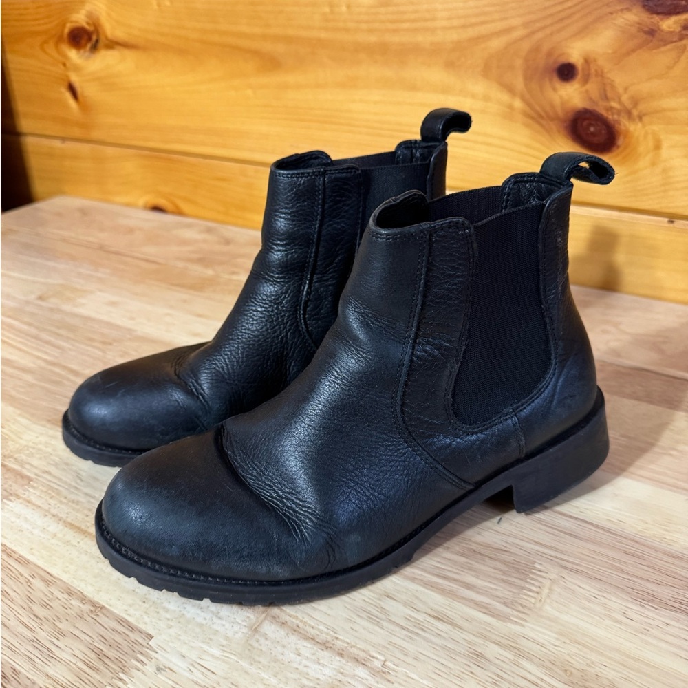 Duluth Trading Co Black Ankle Boots sz 9, worn